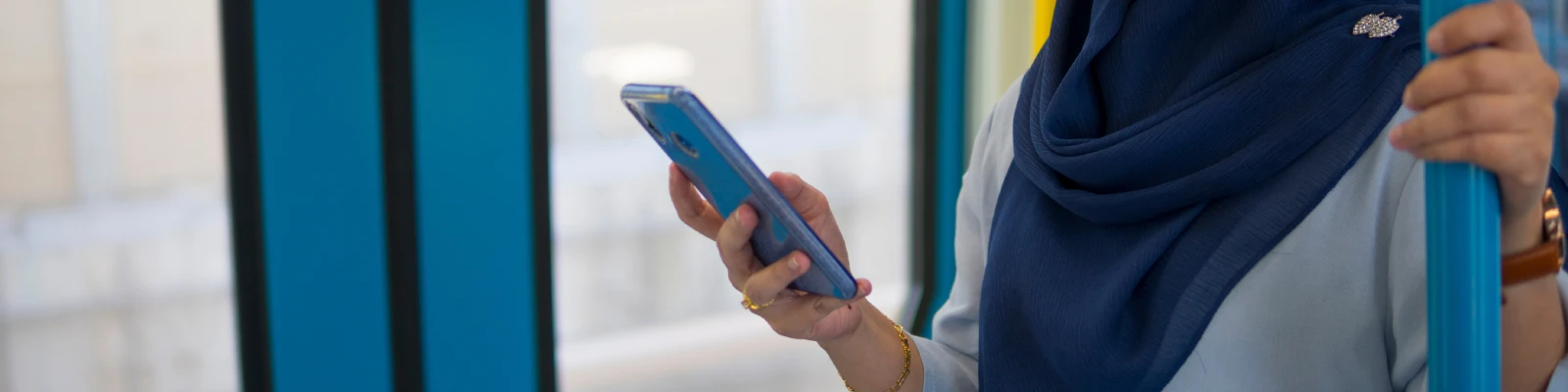 mobile phone in transit